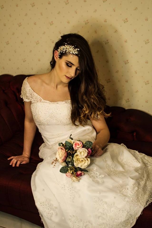 /foto/feminino longo de festa com detalhes